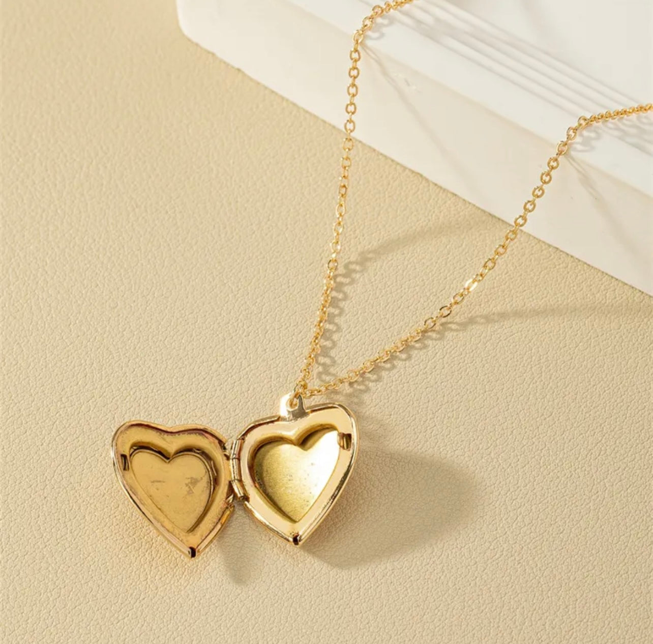 Heart locket